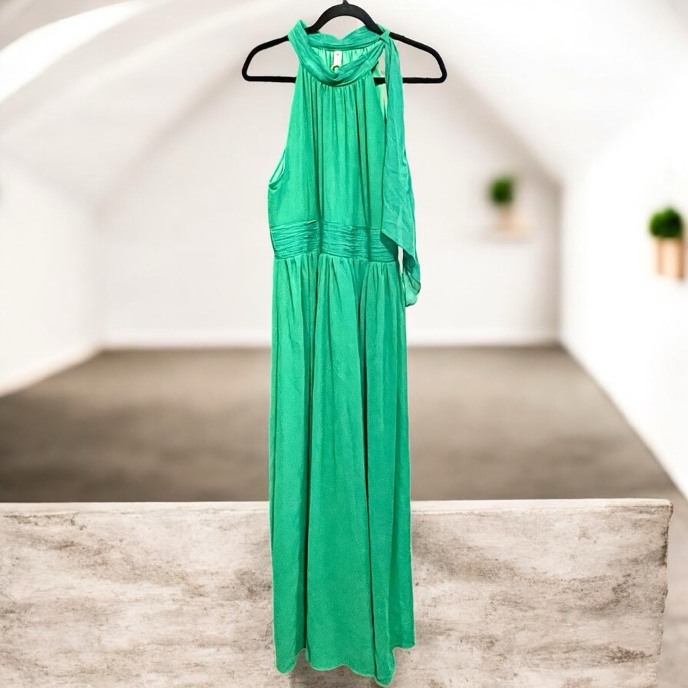 New Roiii fashion elegant emerald green maxi halter dress